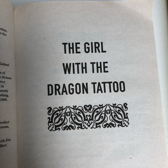 New York Times Bestseller Book Set - Picture 6 of 13